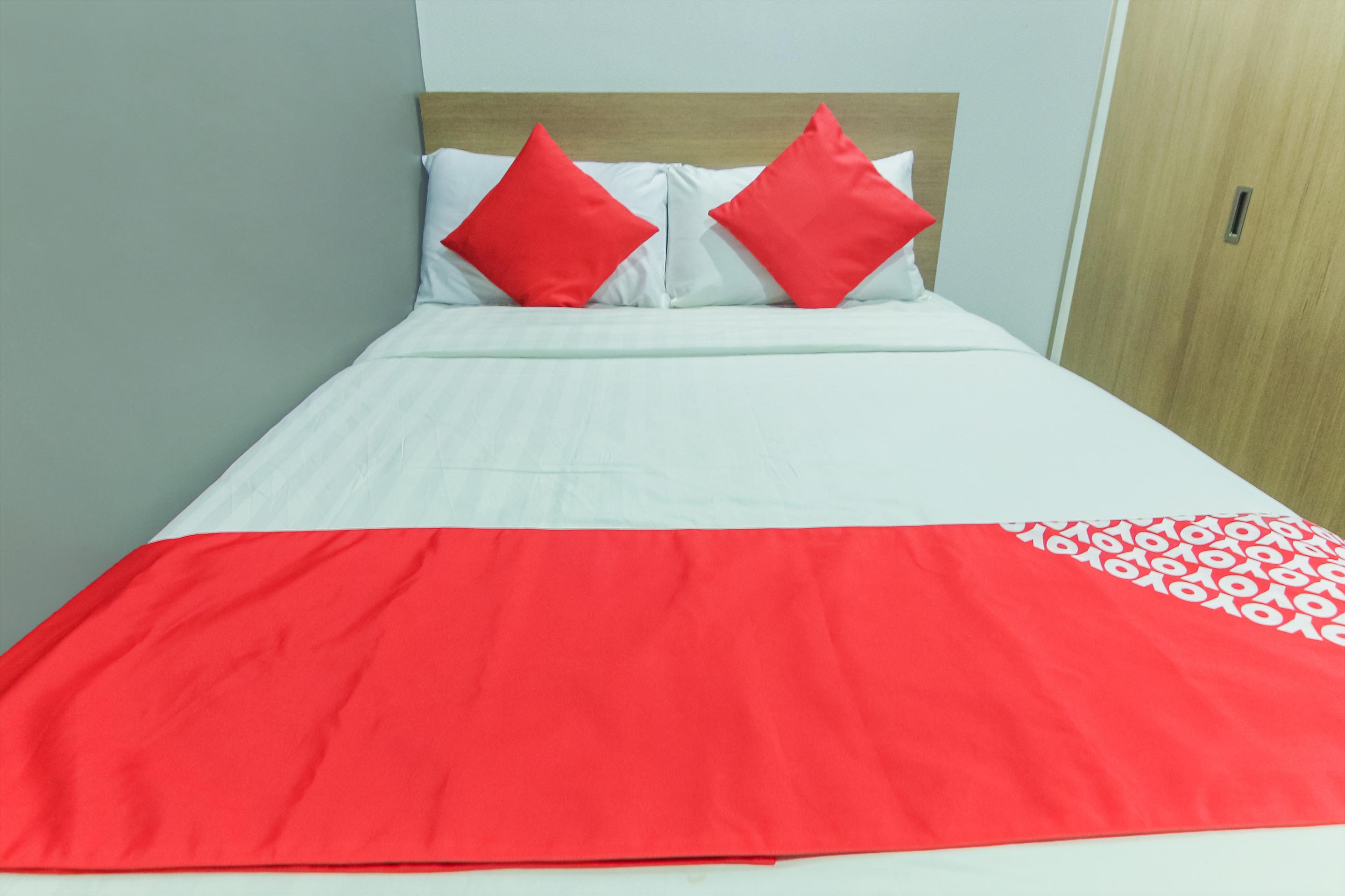 Melbourne Suites Makati City Екстер'єр фото