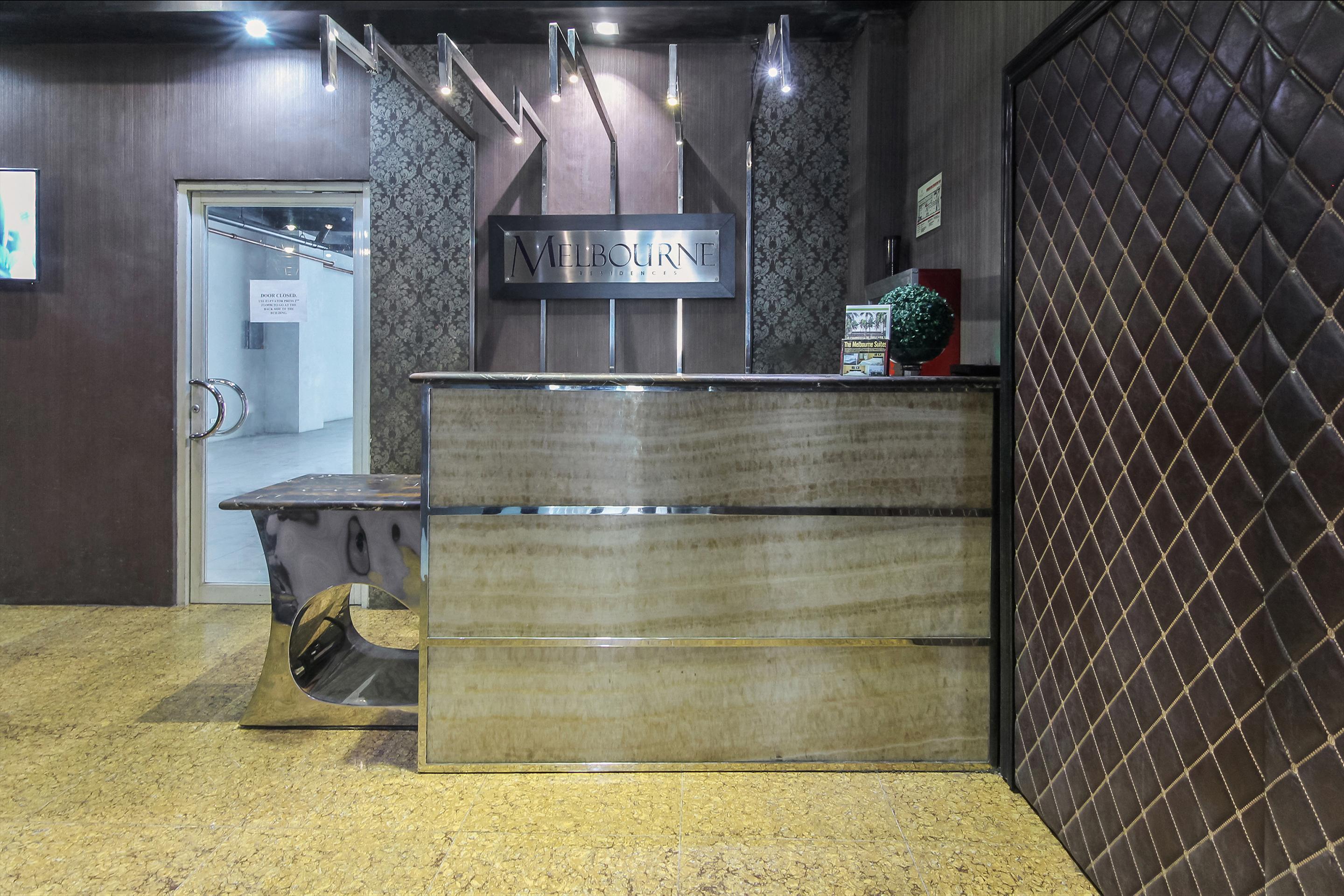 Melbourne Suites Makati City Екстер'єр фото